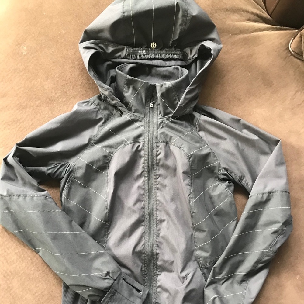 lululemon running jacket